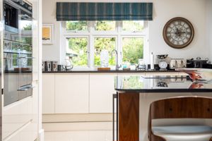 Kitchen- click for photo gallery